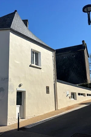LS RENOV Couvreur 29 : Artisan couvreur Démoussage, changement de tuile Etanchéité fuites toiture réparation Finistère 29